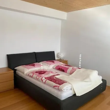 Lejlighed Newly Renovated Cheerful In