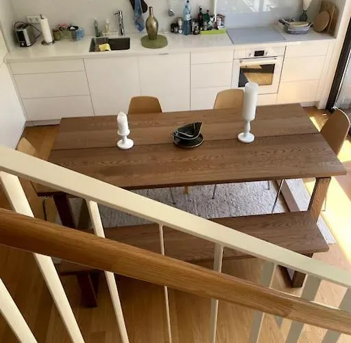 Newly Renovated Cheerful In Apartment