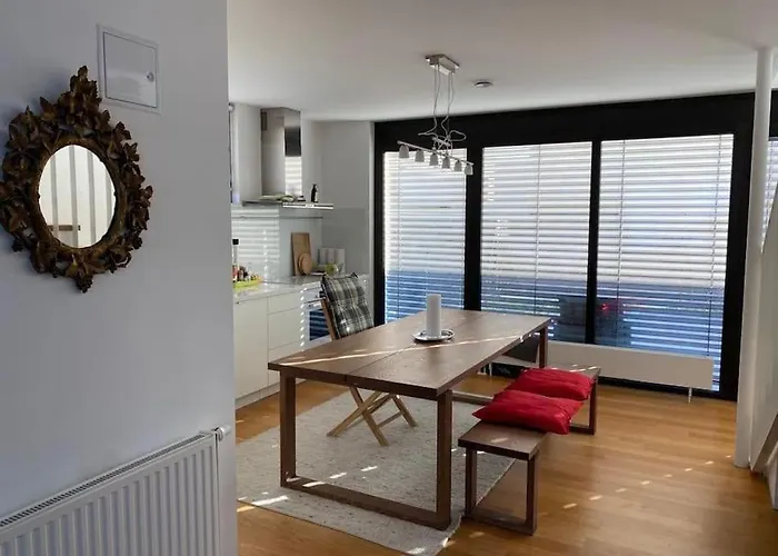 Newly Renovated Cheerful In *